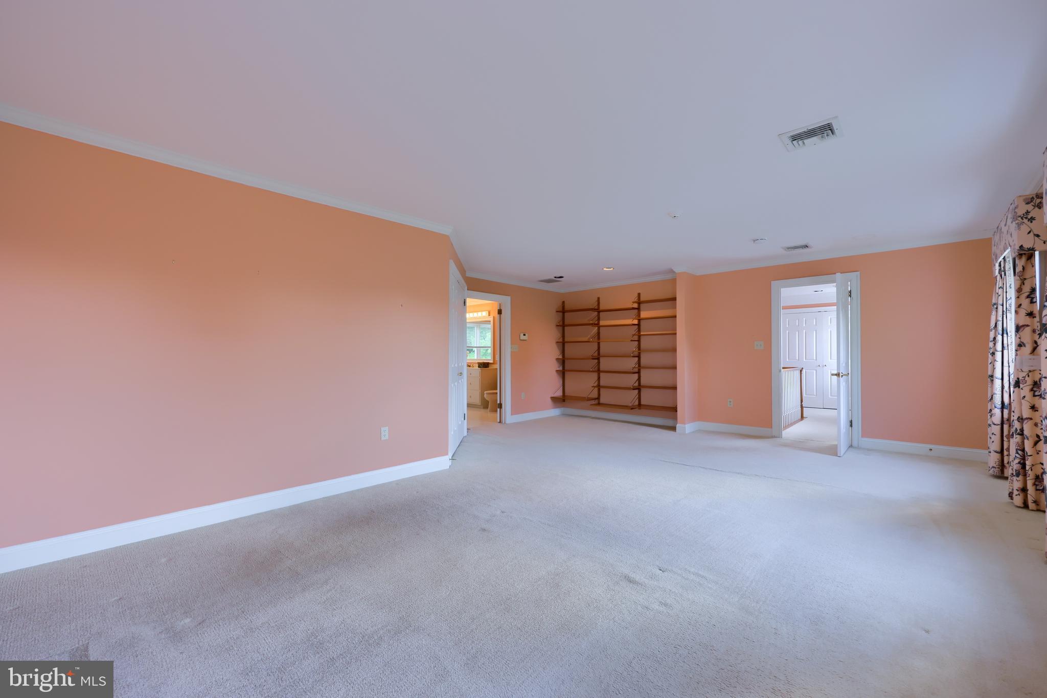 STONEHENGE - Residential