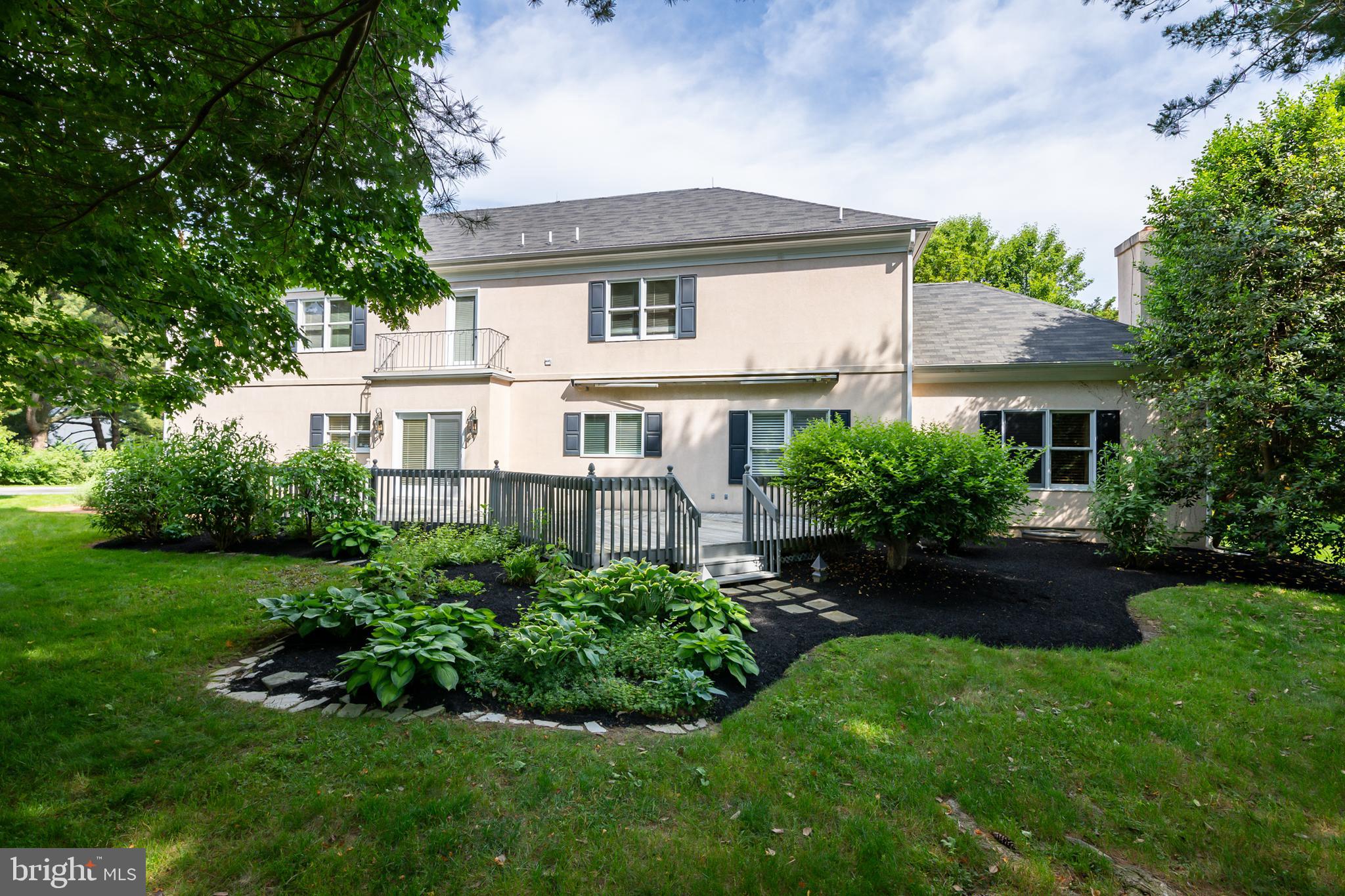 STONEHENGE - Residential