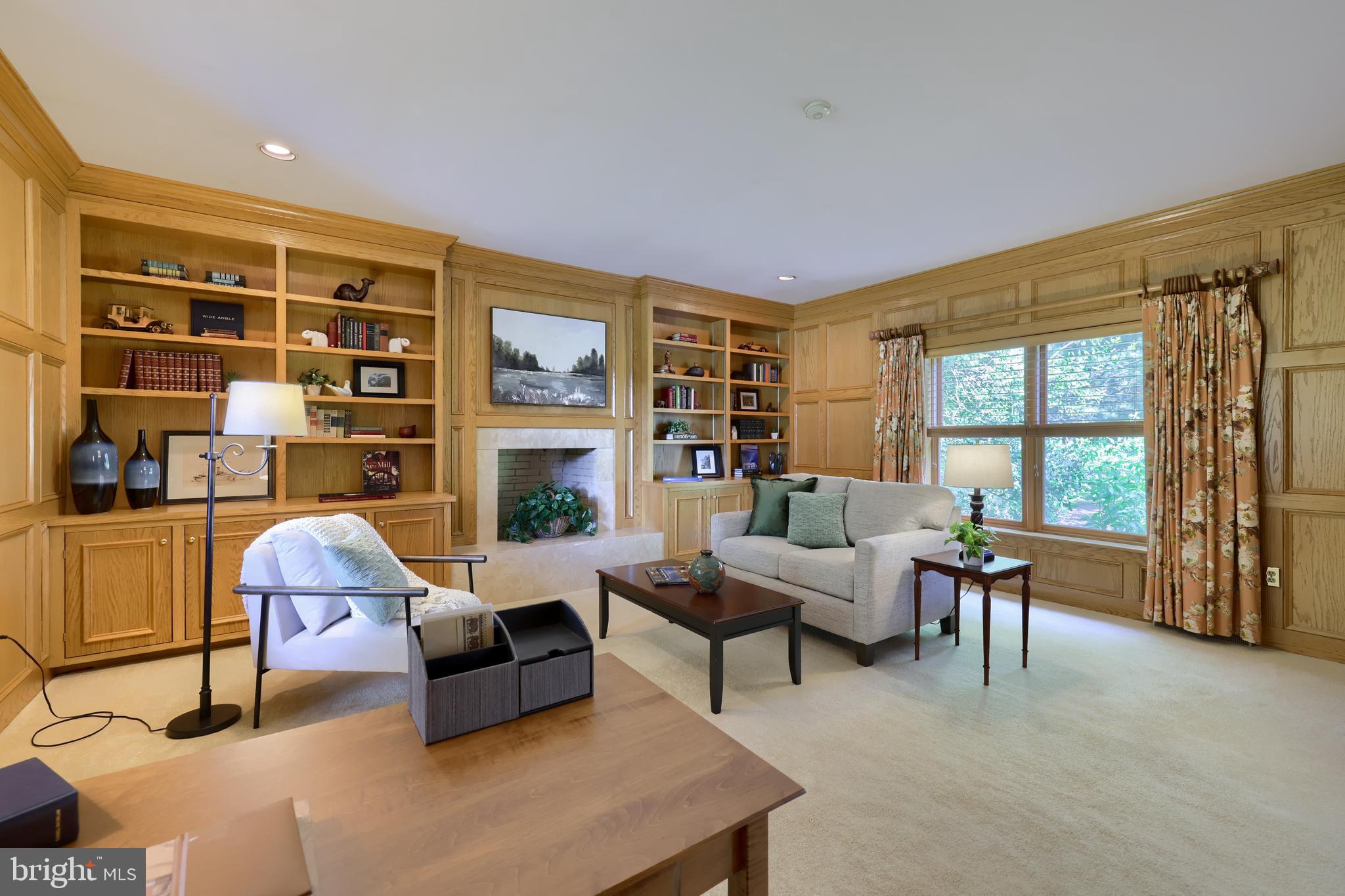 STONEHENGE - Residential