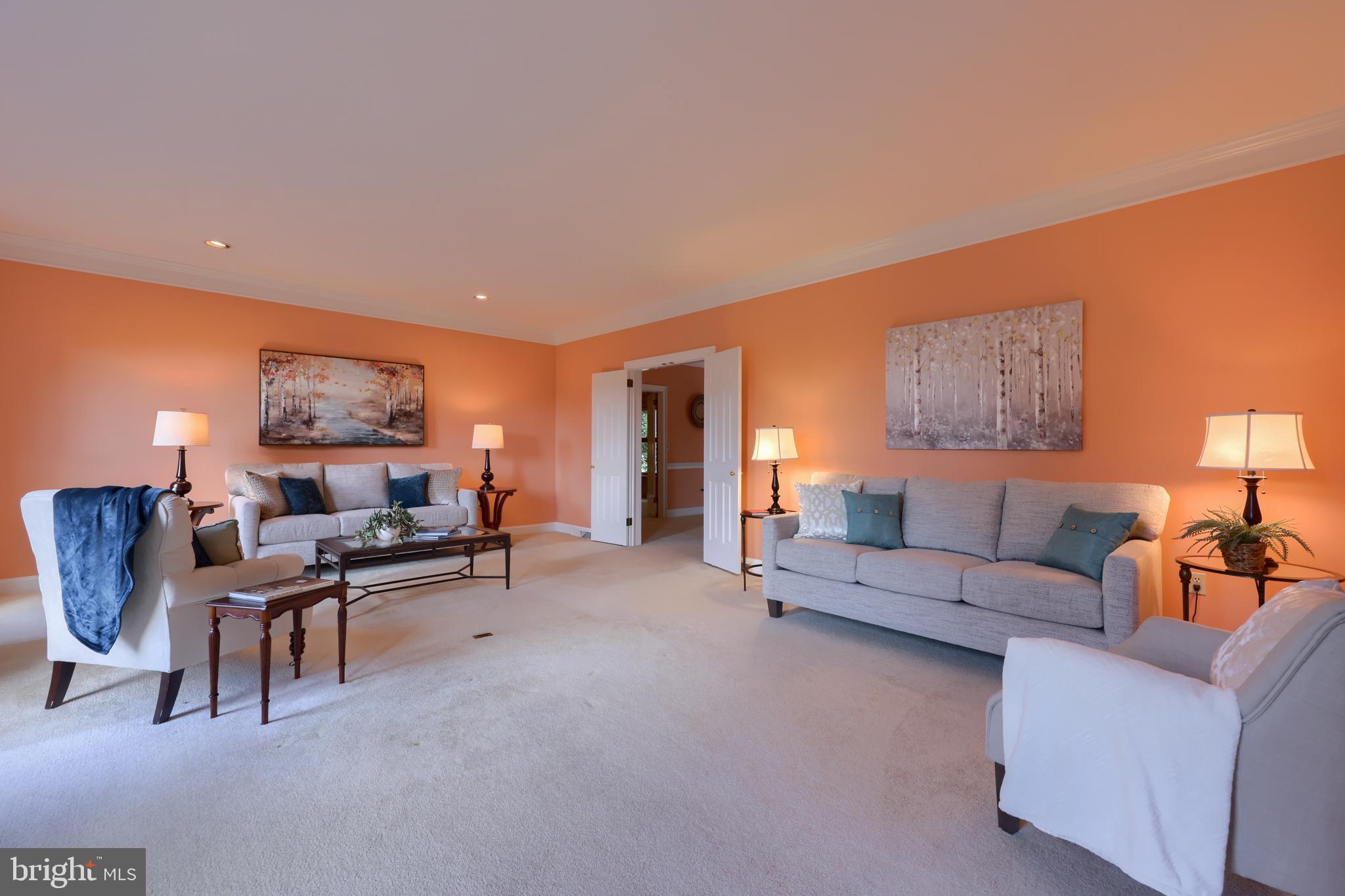 STONEHENGE - Residential