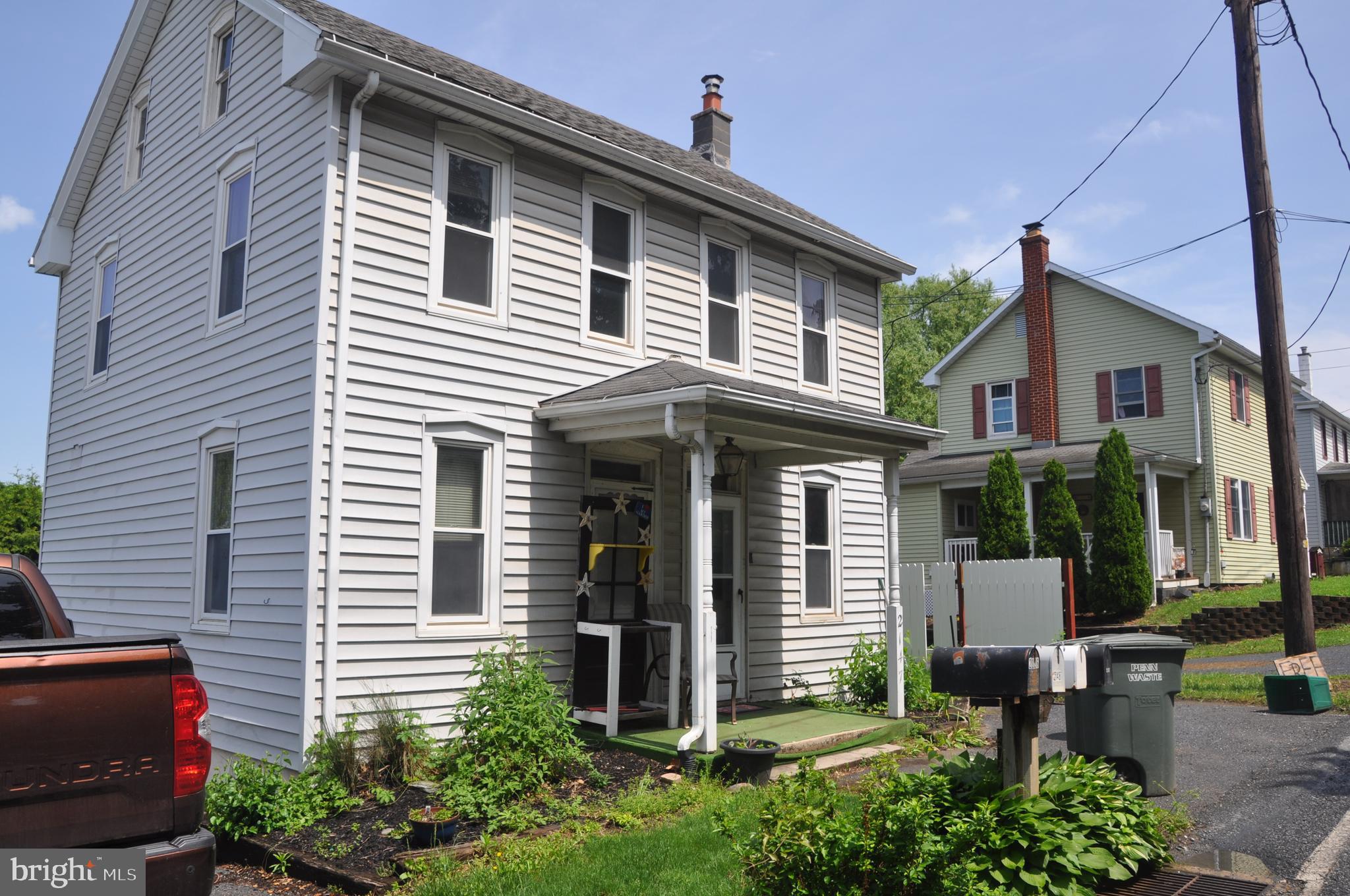 2147 CLOVERLEAF ROAD
