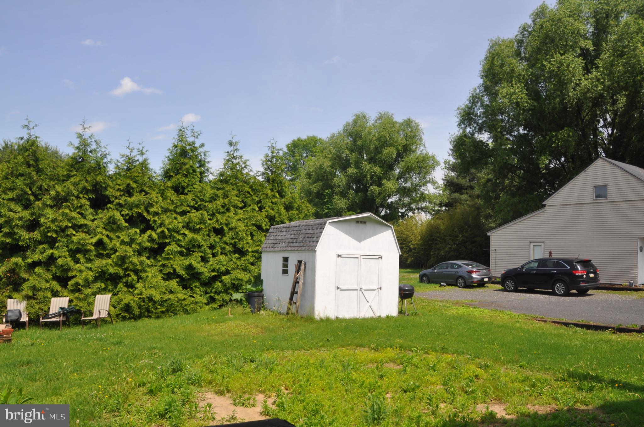 2147 CLOVERLEAF ROAD