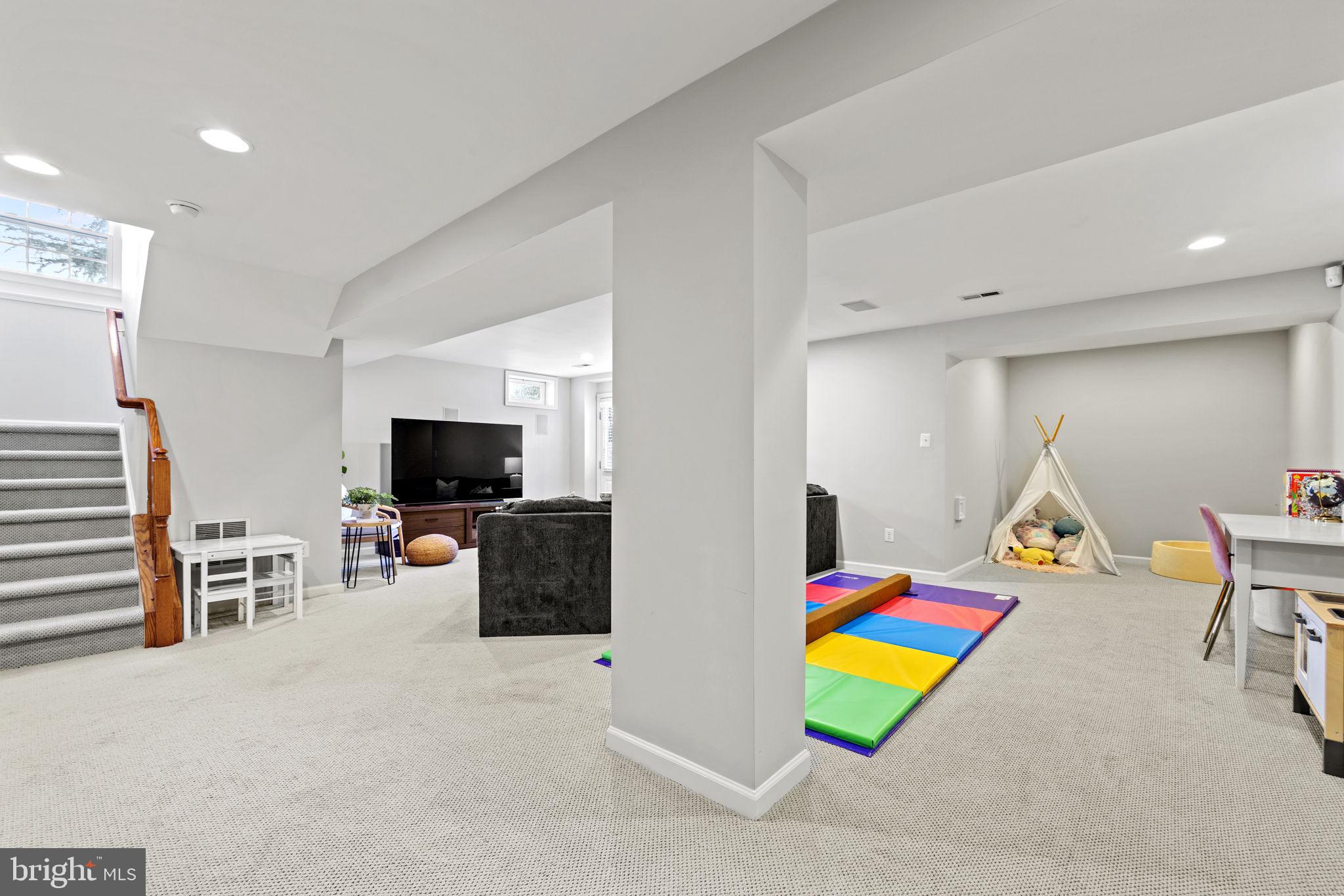 VILLAGE OF IDLEWILD - Residential