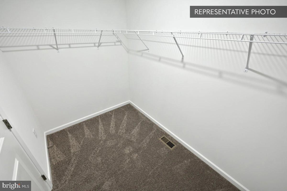 THE SEASONS - Residential