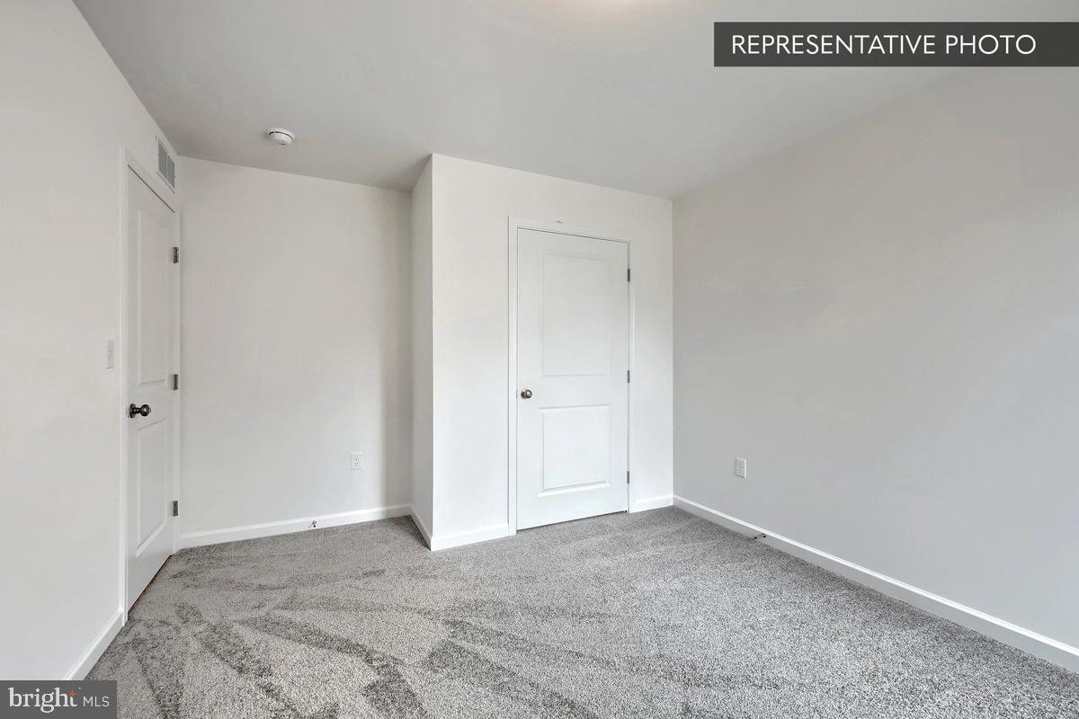 THE SEASONS - Residential