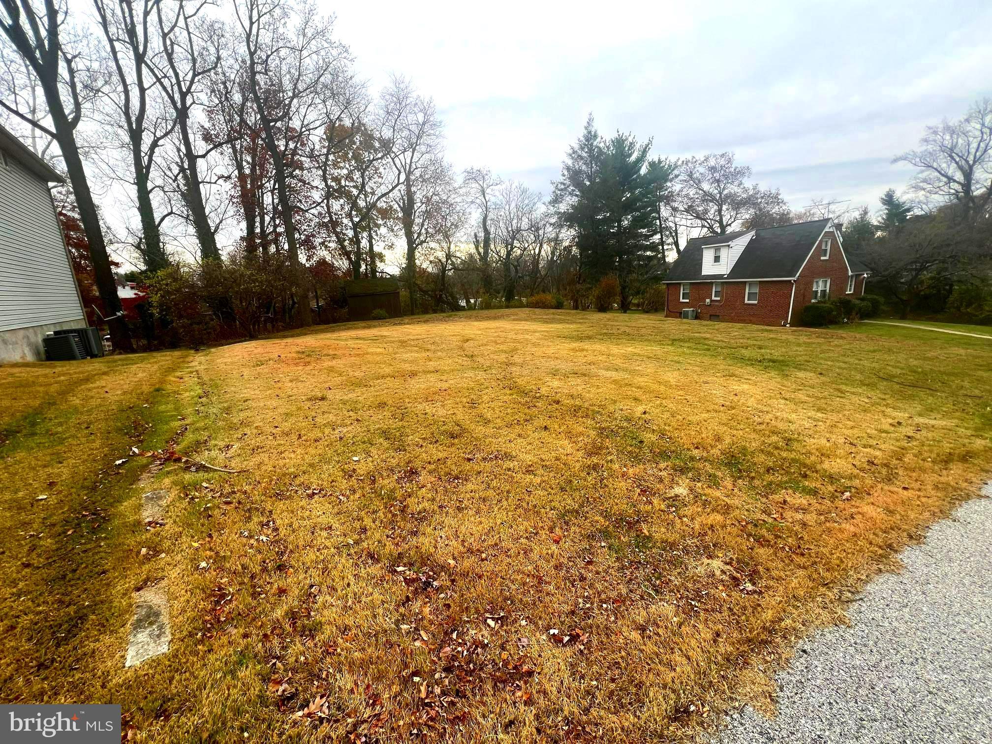 WESTMORELAND FRUIT FARM - Land