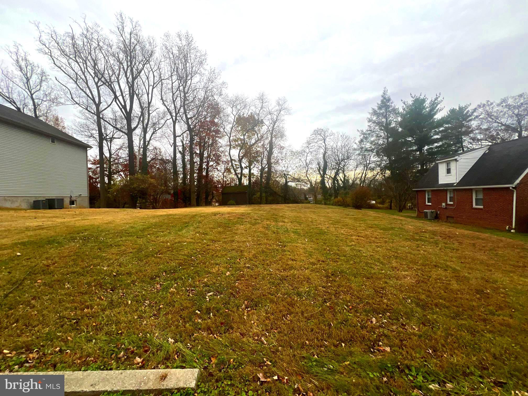 WESTMORELAND FRUIT FARM - Land