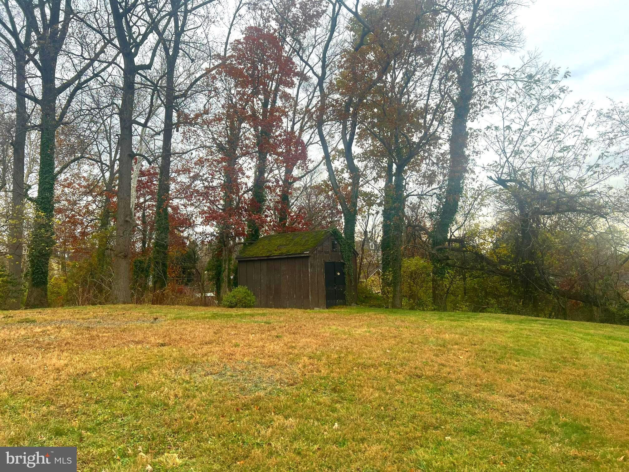 WESTMORELAND FRUIT FARM - Land