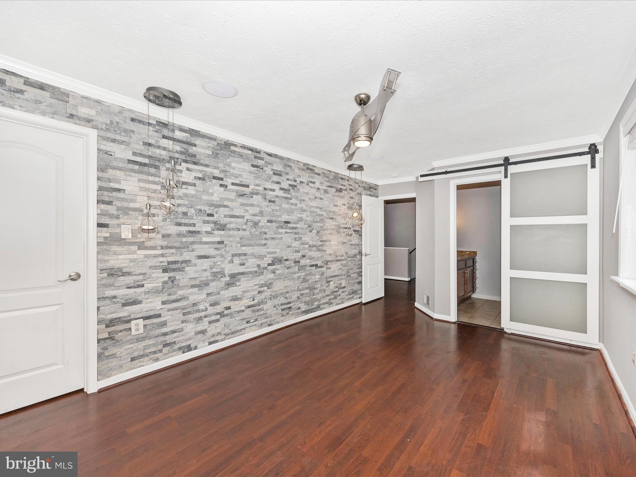 ST CHARLES SUB - WAKEFIELD - Residential