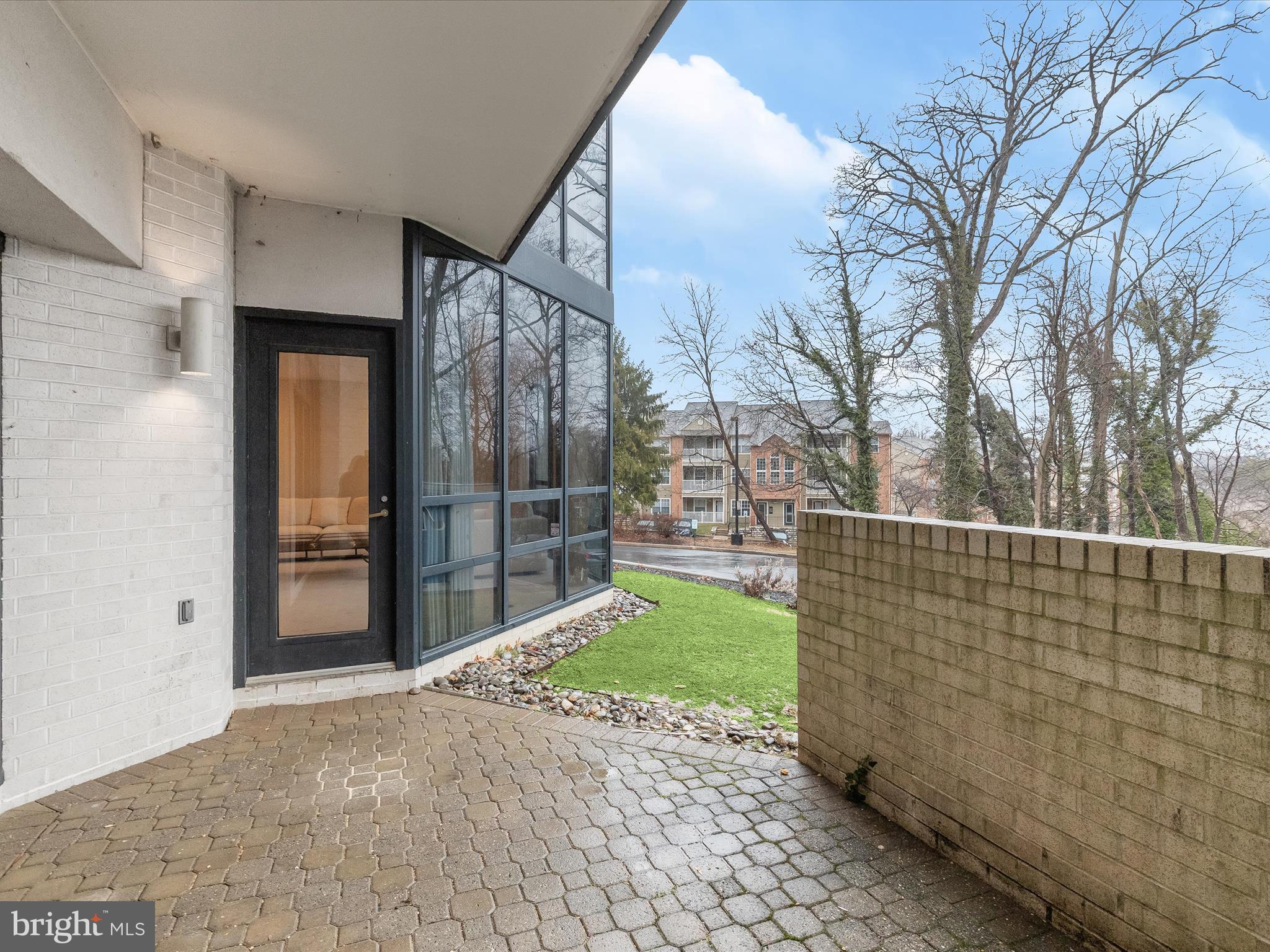 PAVILION IN THE PARK - Residential