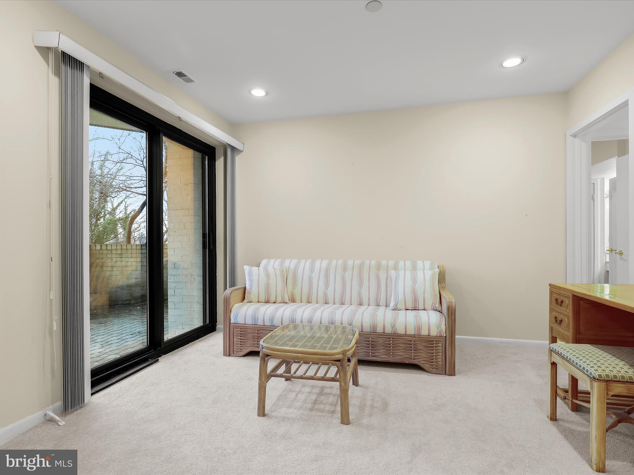 PAVILION IN THE PARK - Residential