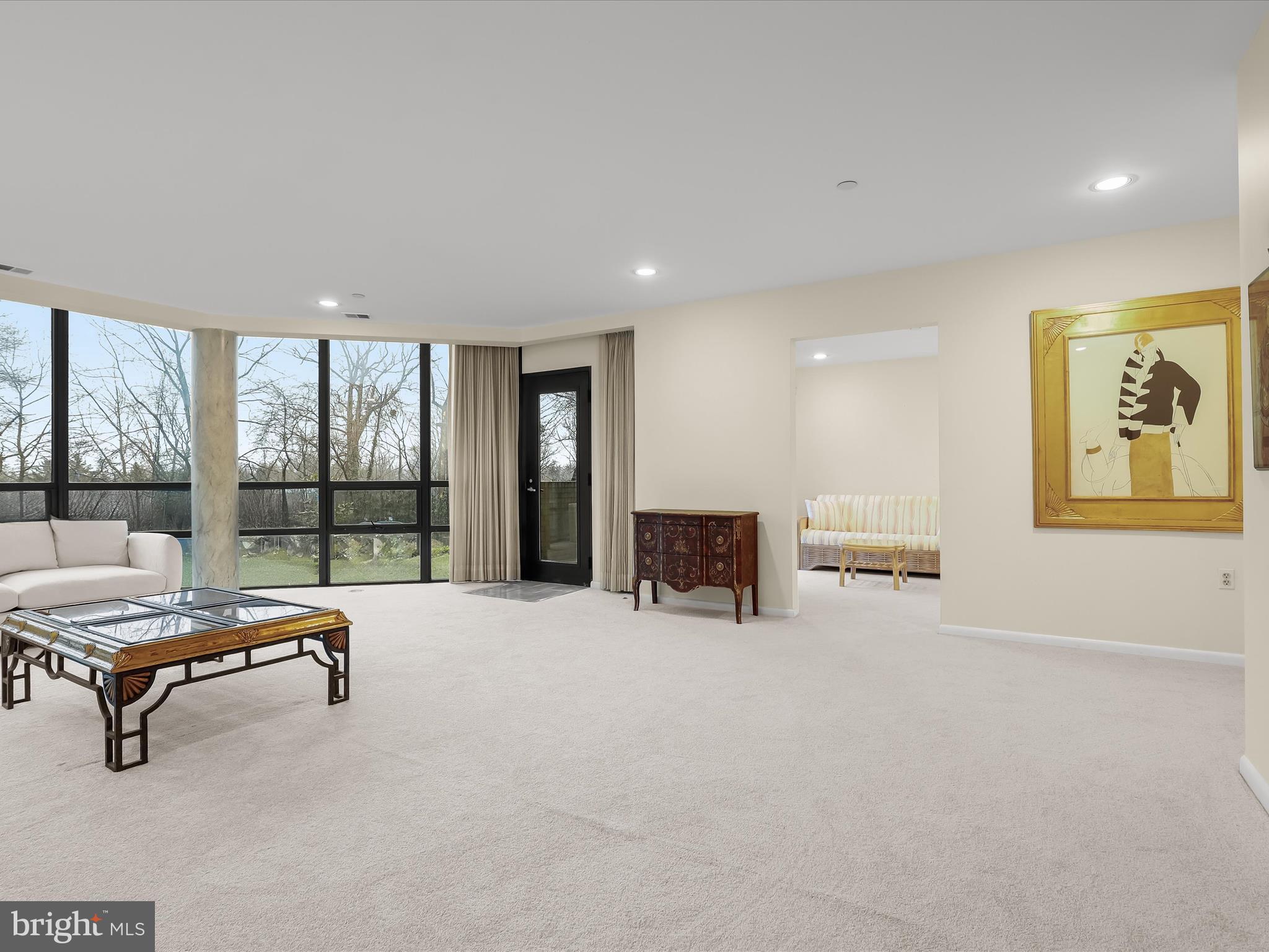 PAVILION IN THE PARK - Residential