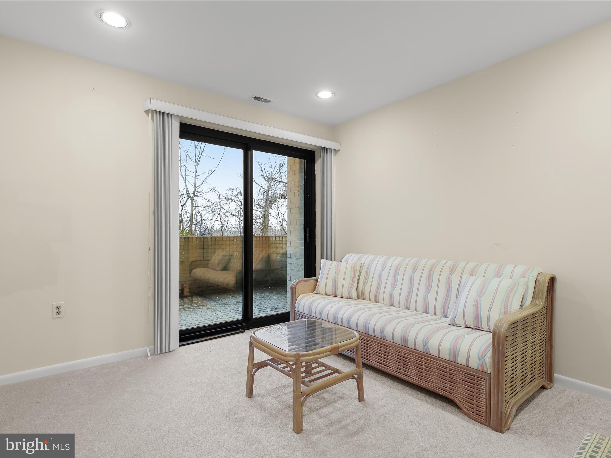 PAVILION IN THE PARK - Residential