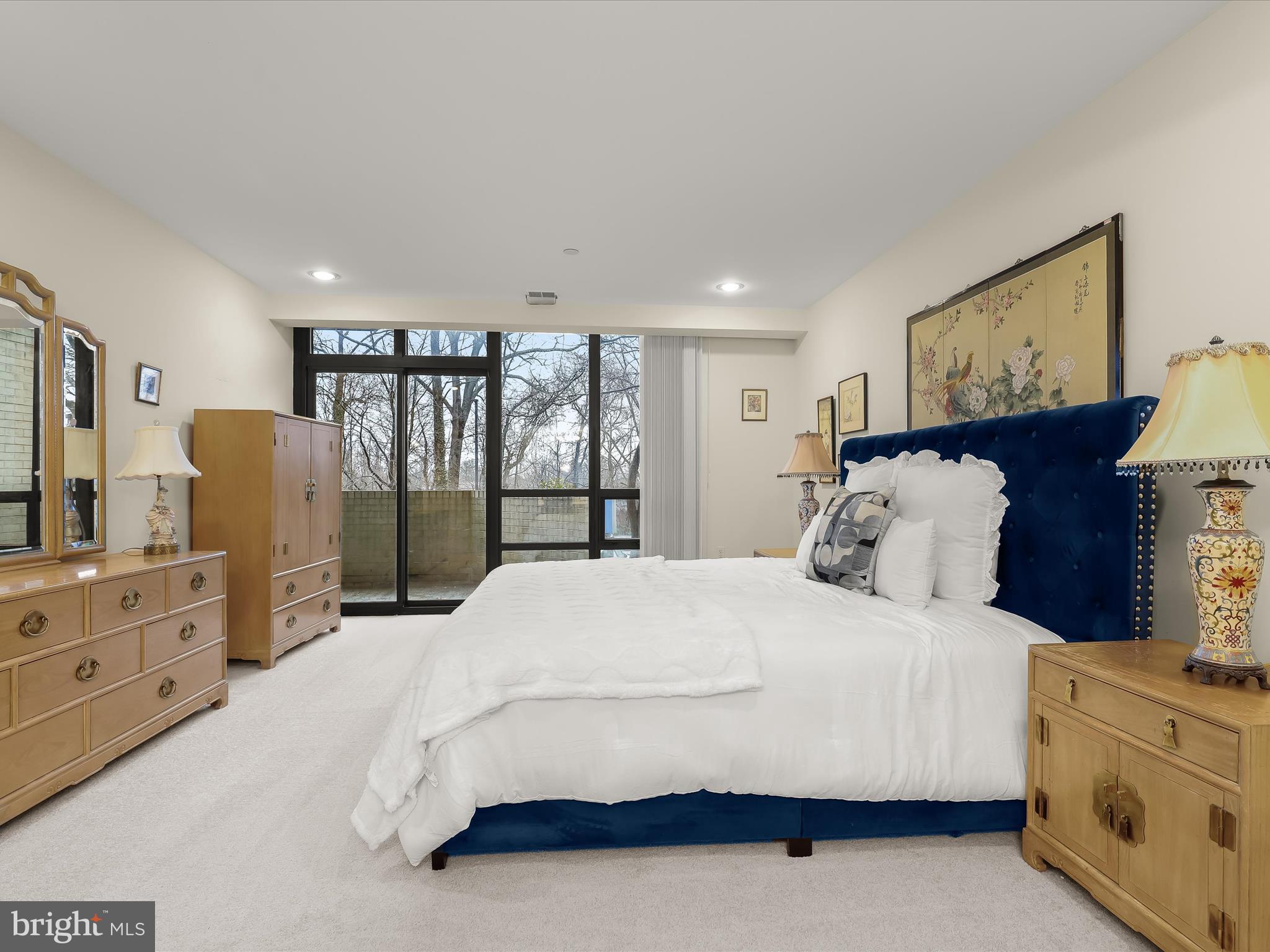 PAVILION IN THE PARK - Residential