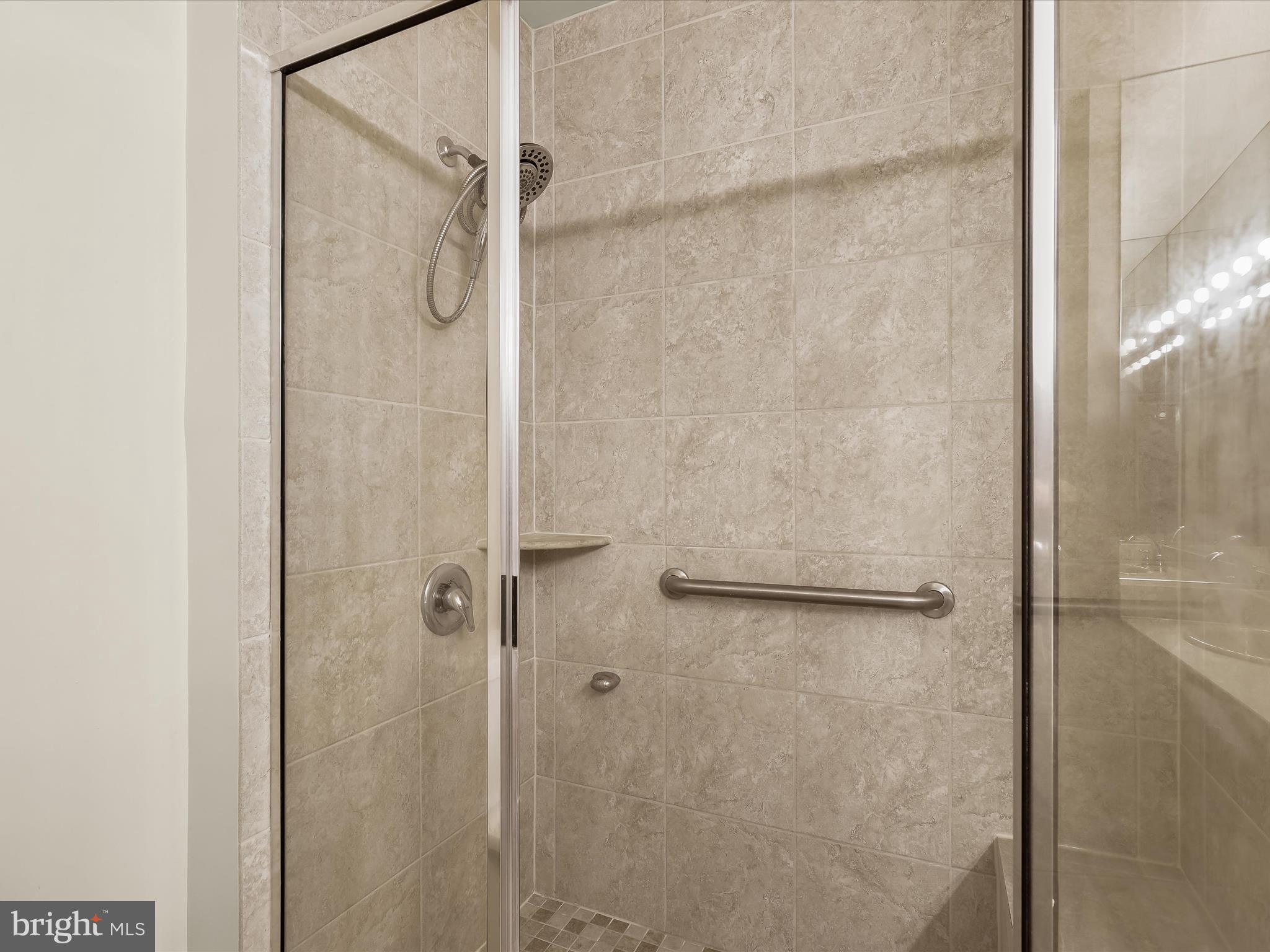 PAVILION IN THE PARK - Residential