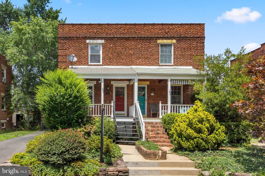 Price just reduced on this rare Old Town Parker Grey Historic home with 2-3 car driveway, fenced yard and two blocks from the Old Town Alexandria metro and all that Old Town has to offer. Within one block of the community swimming pool, Jefferson Houston Elementary school, and Durant Arts Center. Two generous bedrooms, two full baths, open kitchen with granite countertops and door to spacious backyard. Hardwood floors on first and second level, ceramic tile in finished walkup basement. Lower level with a superior full bath can be used as a third bedroom, large recreation room or a separate apartment. New front covered porch perfect for morning coffee and a new finished back porch and yard to use for an afternoon cookout. Double pain windows throughout. Interior water pipes were replaced in 2010, and heating and air-conditioning ducts, and venting to outside kitchen and bathroom fans restructured for improved air flow.  Newer hot water heater, washer and dryer. Don't miss this chance to live in Old Town on one of the quietest streets!