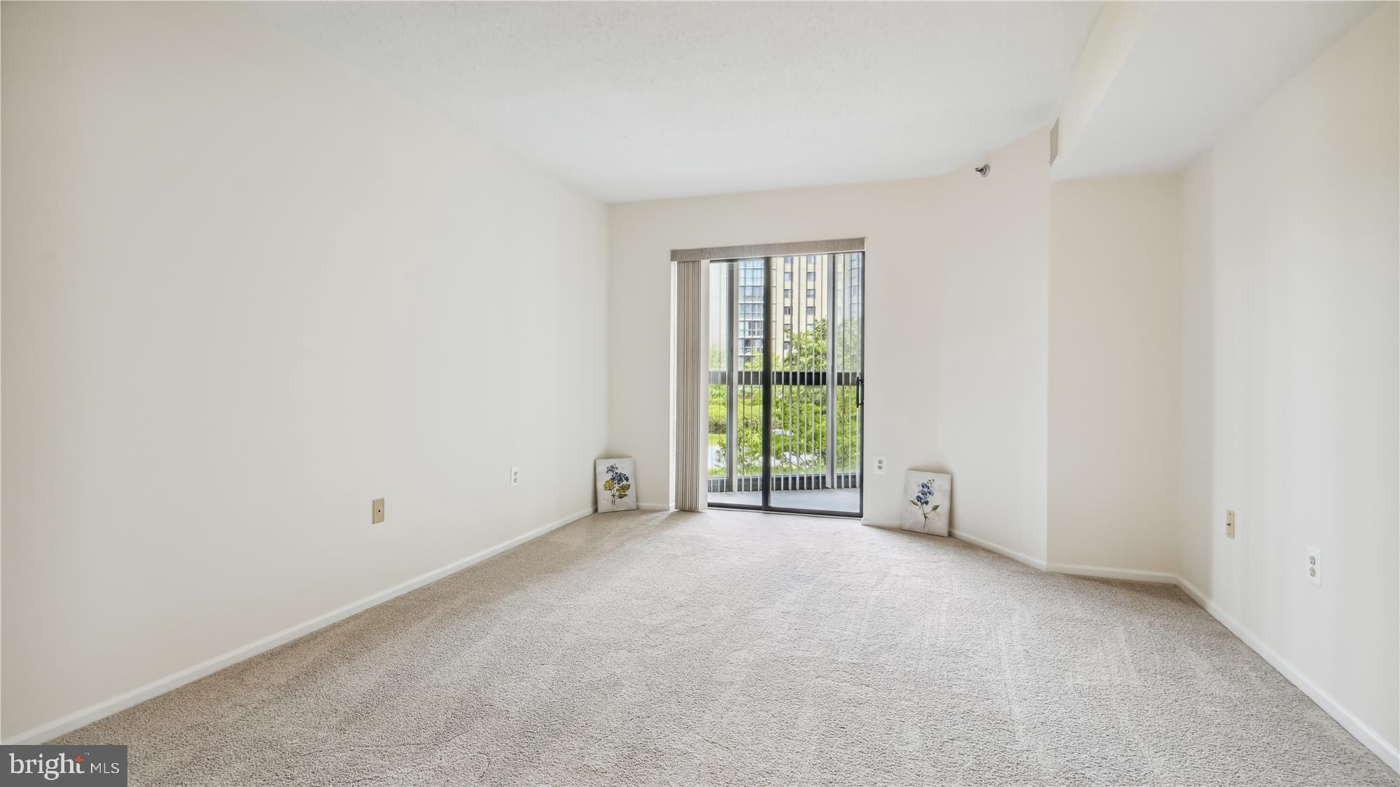 LEISURE WORLD - Residential