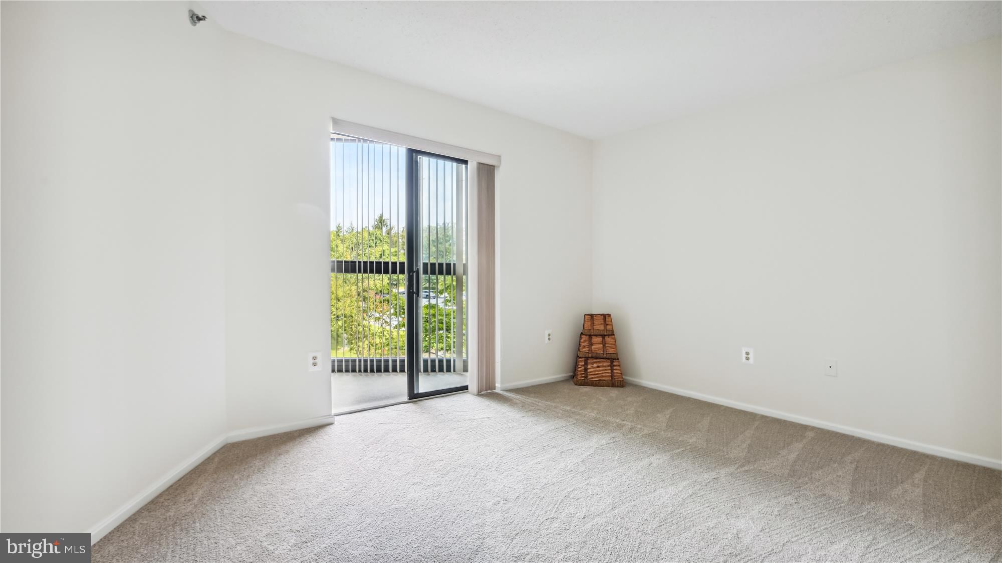 LEISURE WORLD - Residential