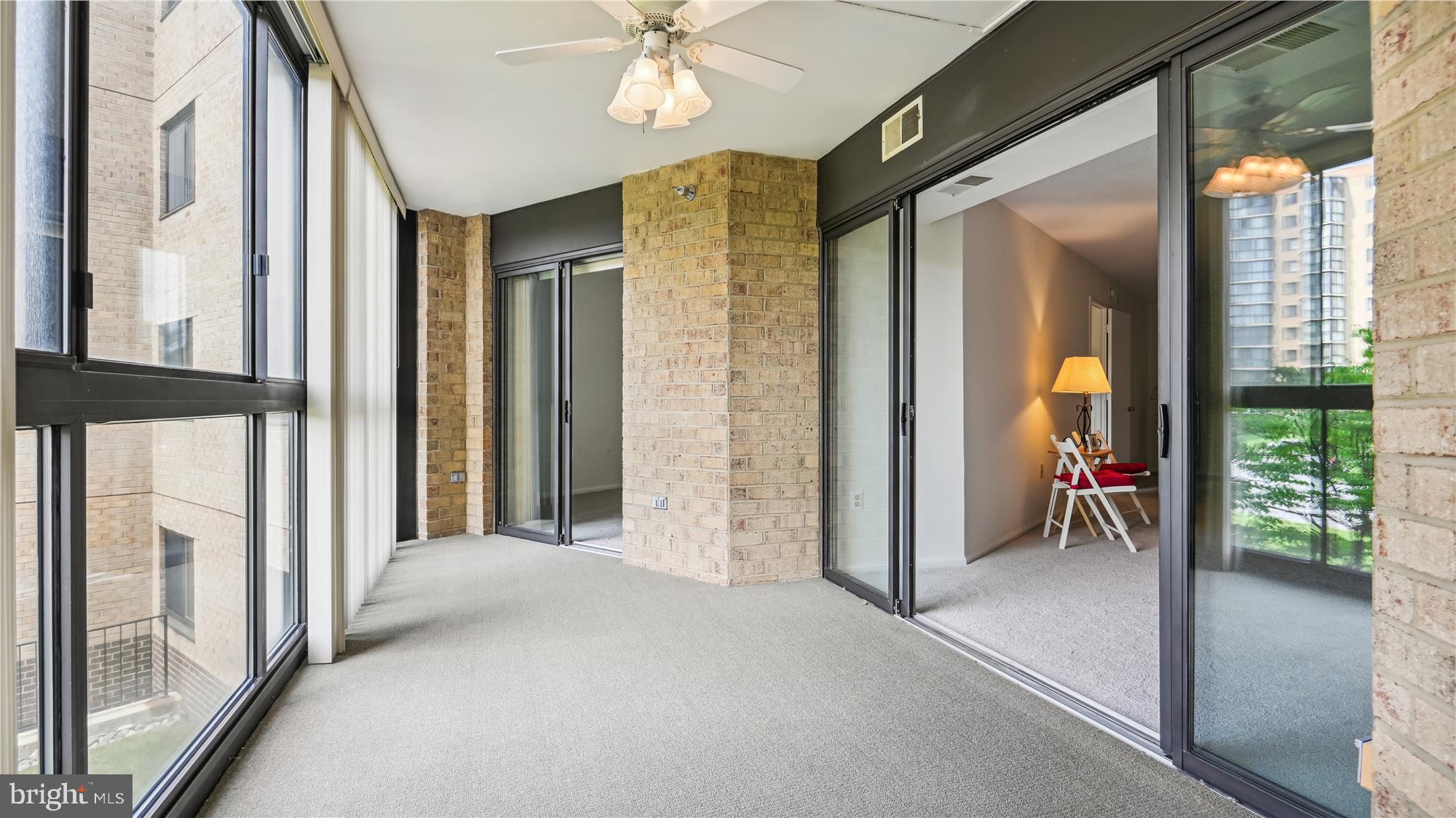 LEISURE WORLD - Residential