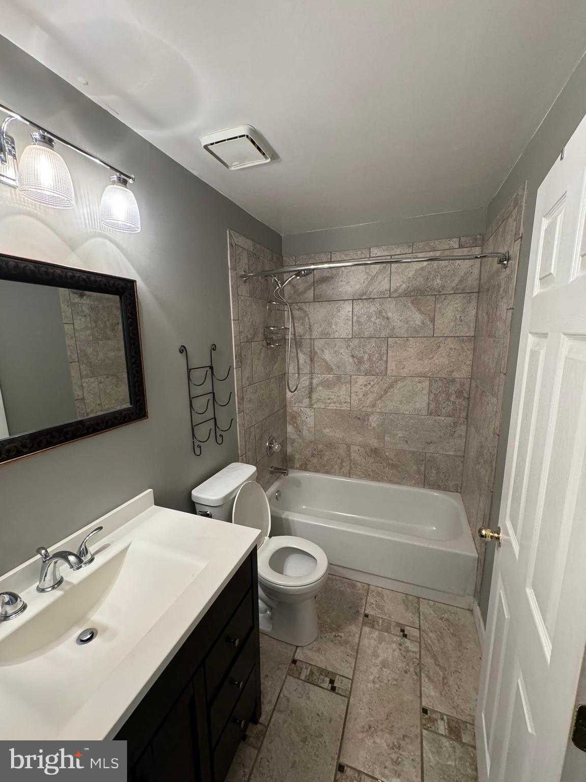 RUSSETT - Residential