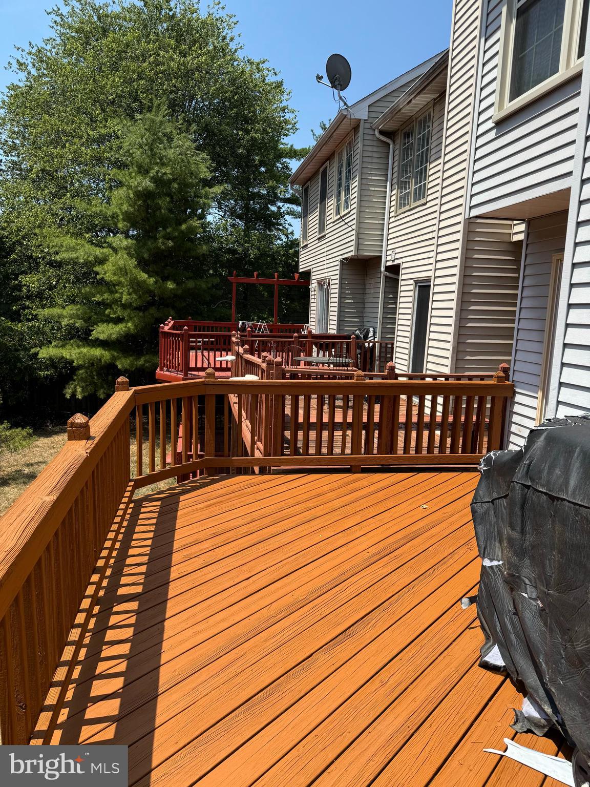 RUSSETT - Residential