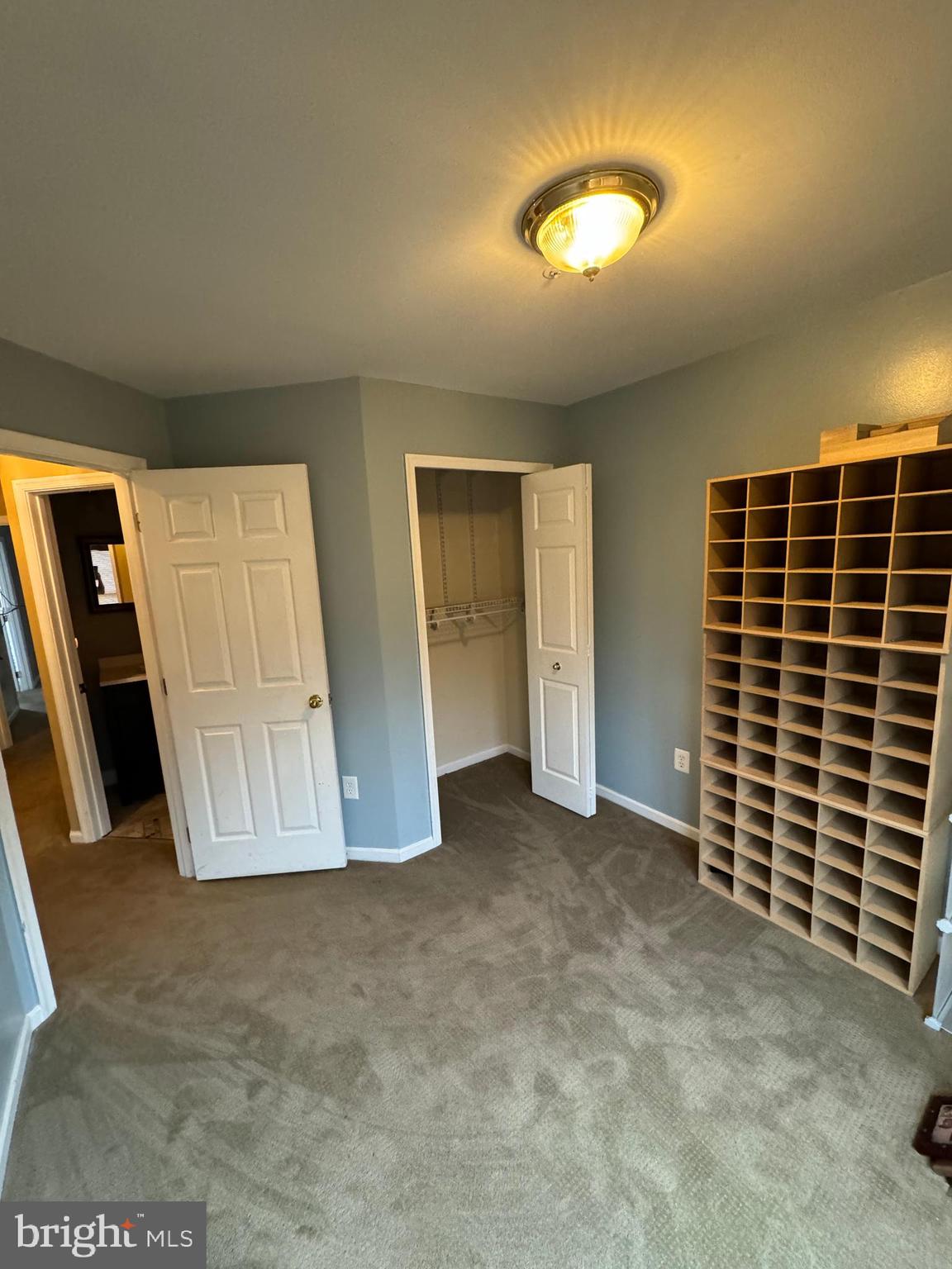 RUSSETT - Residential