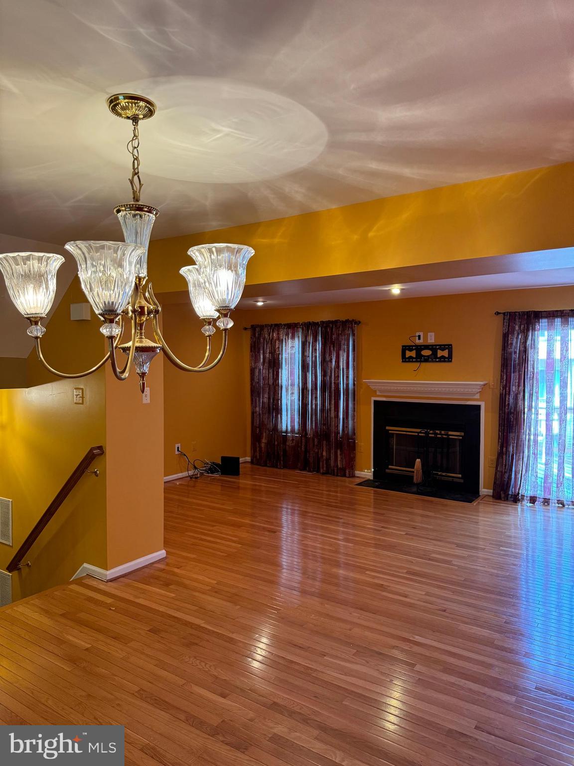 RUSSETT - Residential