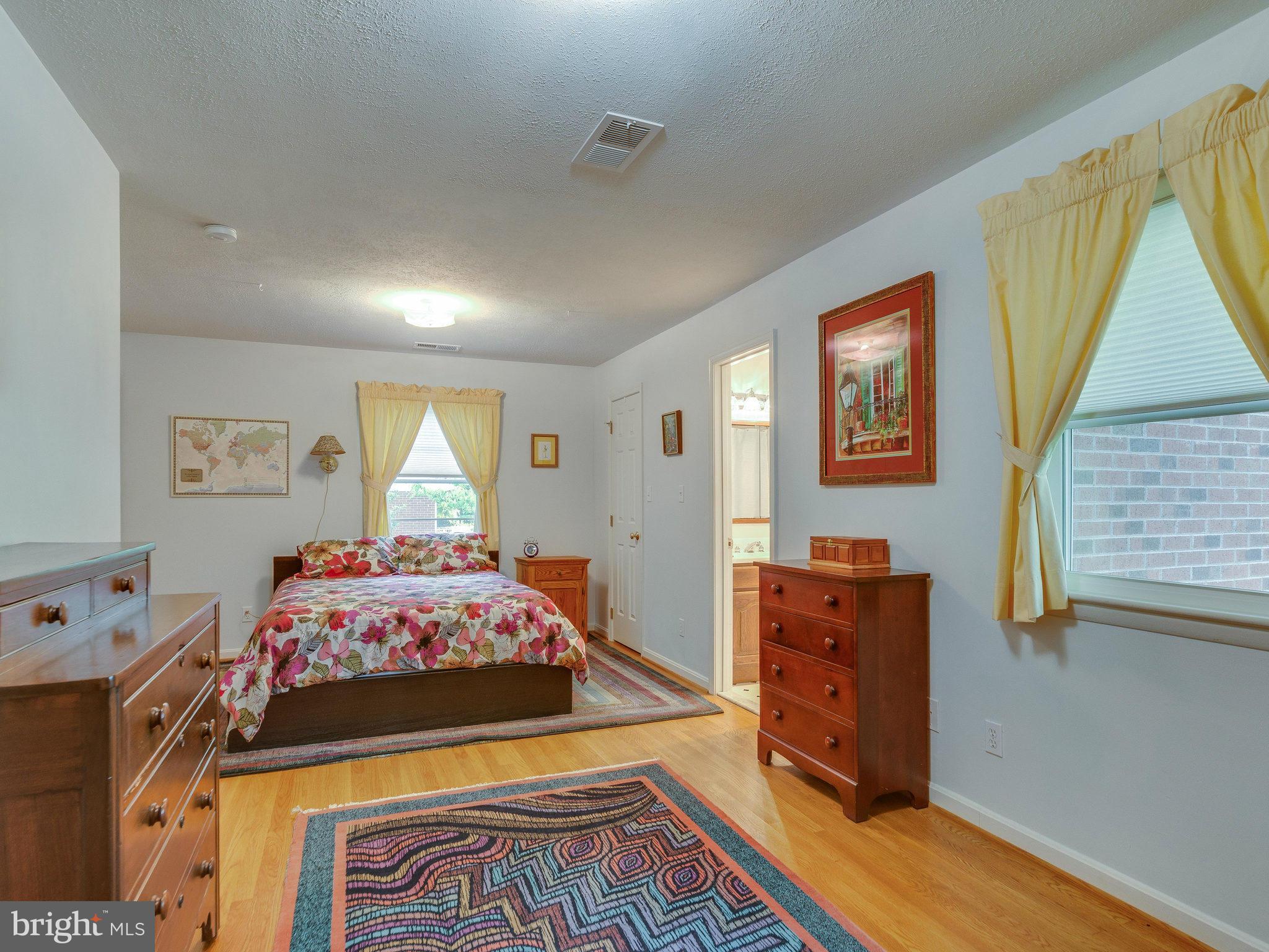 CHAPEL HILL - Residential