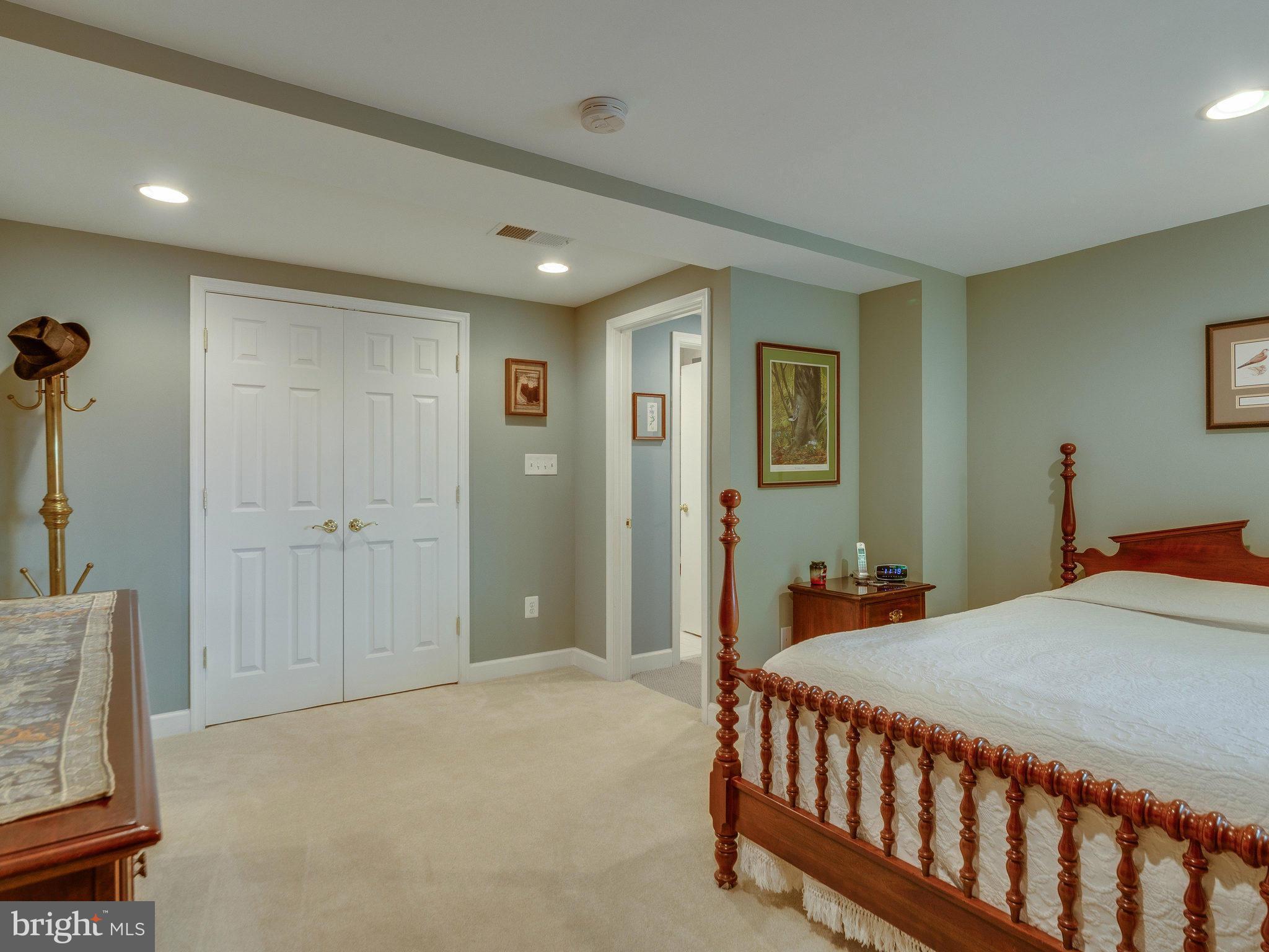 CHAPEL HILL - Residential