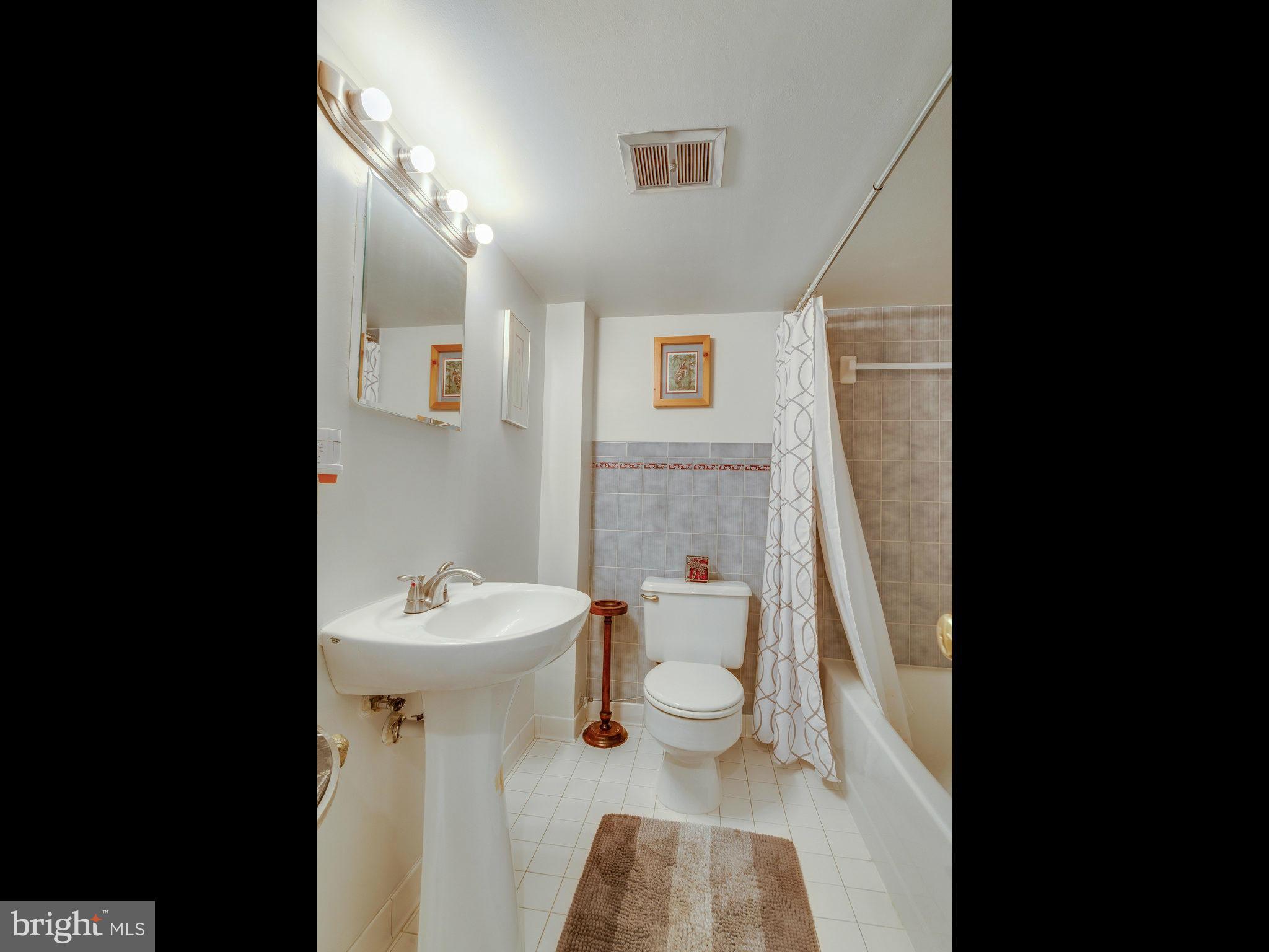 CHAPEL HILL - Residential