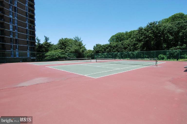 IDYLWOOD TOWERS CONDO - Residential Lease