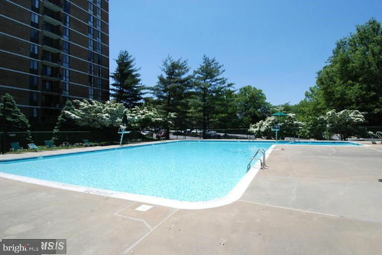 IDYLWOOD TOWERS CONDO - Residential Lease