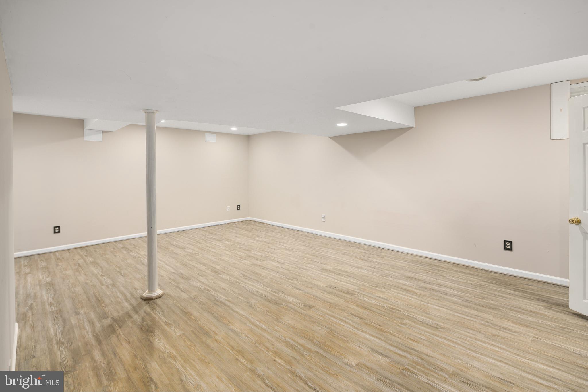 BRYN MAWR - Residential