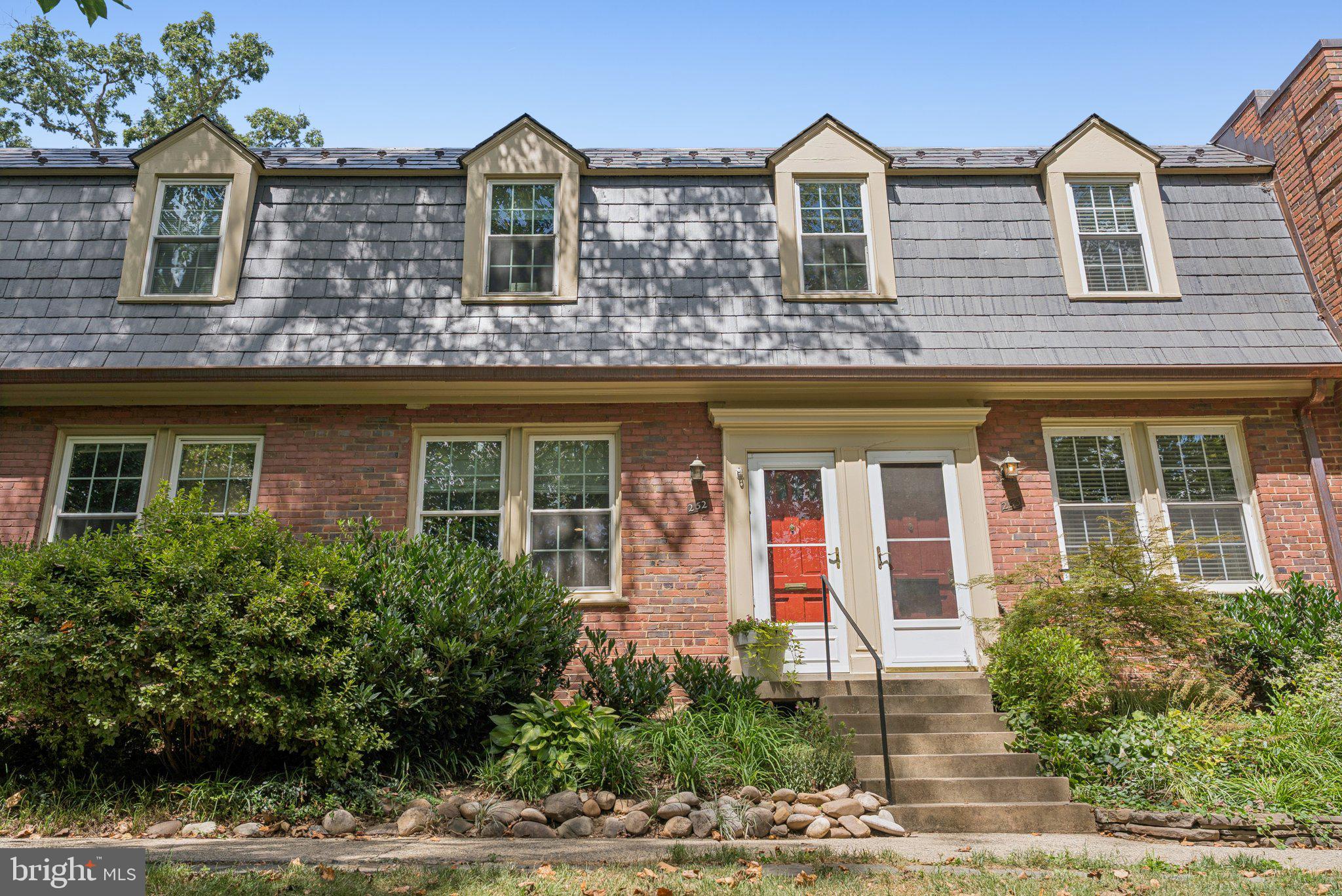 1415 S BARTON STREET 252