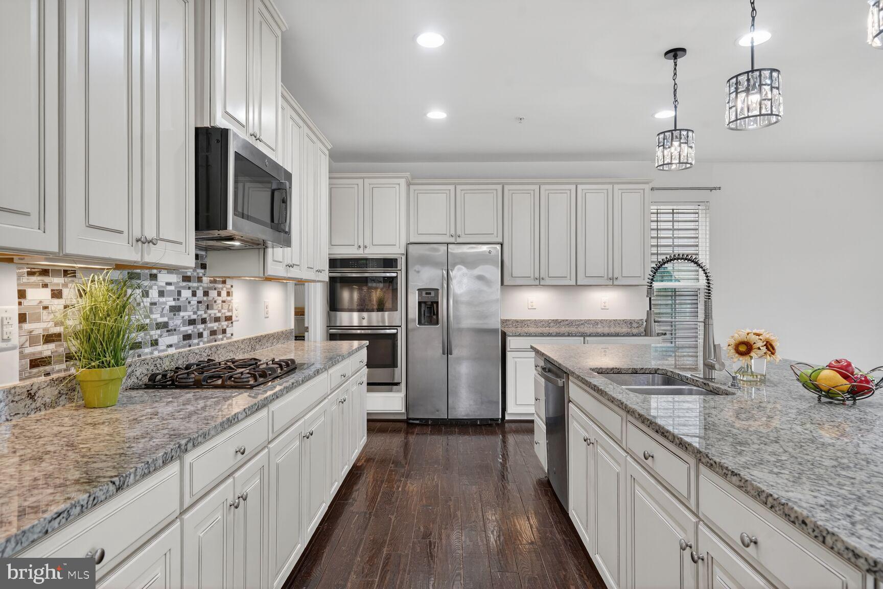 BENTLEY PARK - Residential