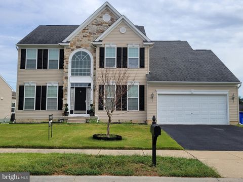 Photo of 735 Tracy Circle, TOWNSEND, DE 19734 (MLS # DENC2089806)