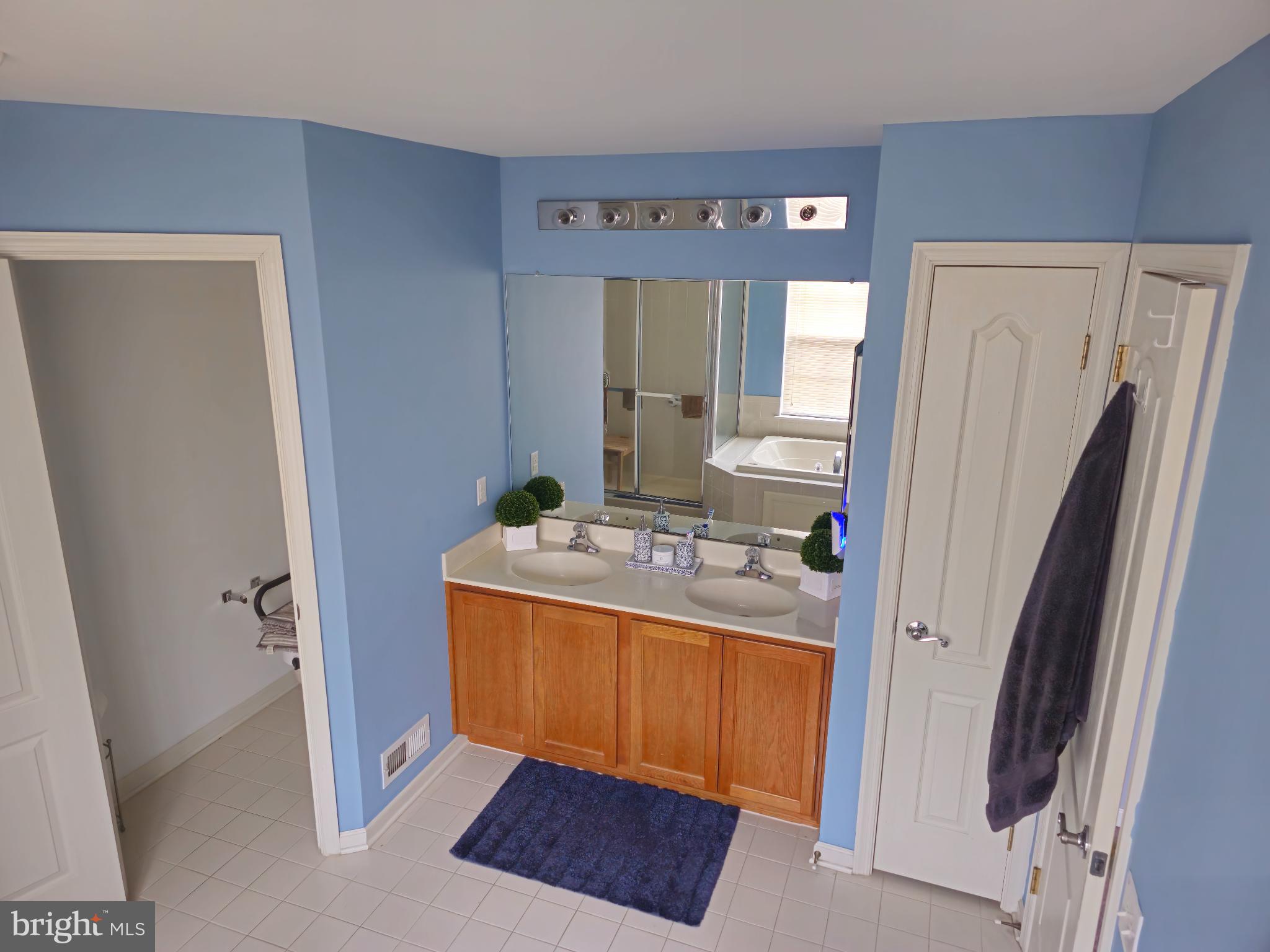 TOWNSEND VILLAGE - Residential