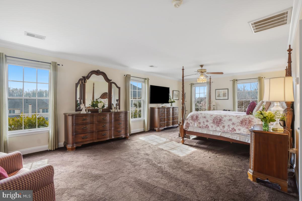 BROOKE MANOR - Residential