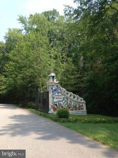 DANIELLE'S PLACE - Residential