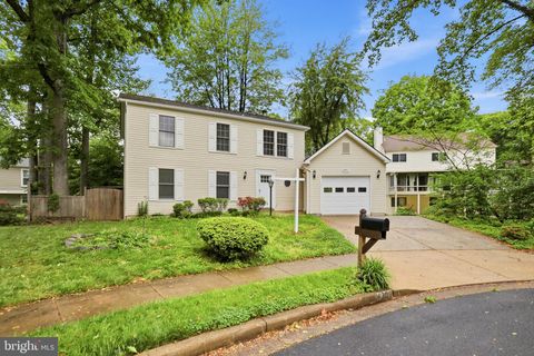 Photo of 4306 Candlestick Court, DUMFRIES, VA 22025 (MLS # VAPW2117858)