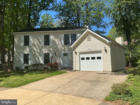 Photo of 4306 Candlestick Court, DUMFRIES, VA 22025 (MLS # VAPW2117858)