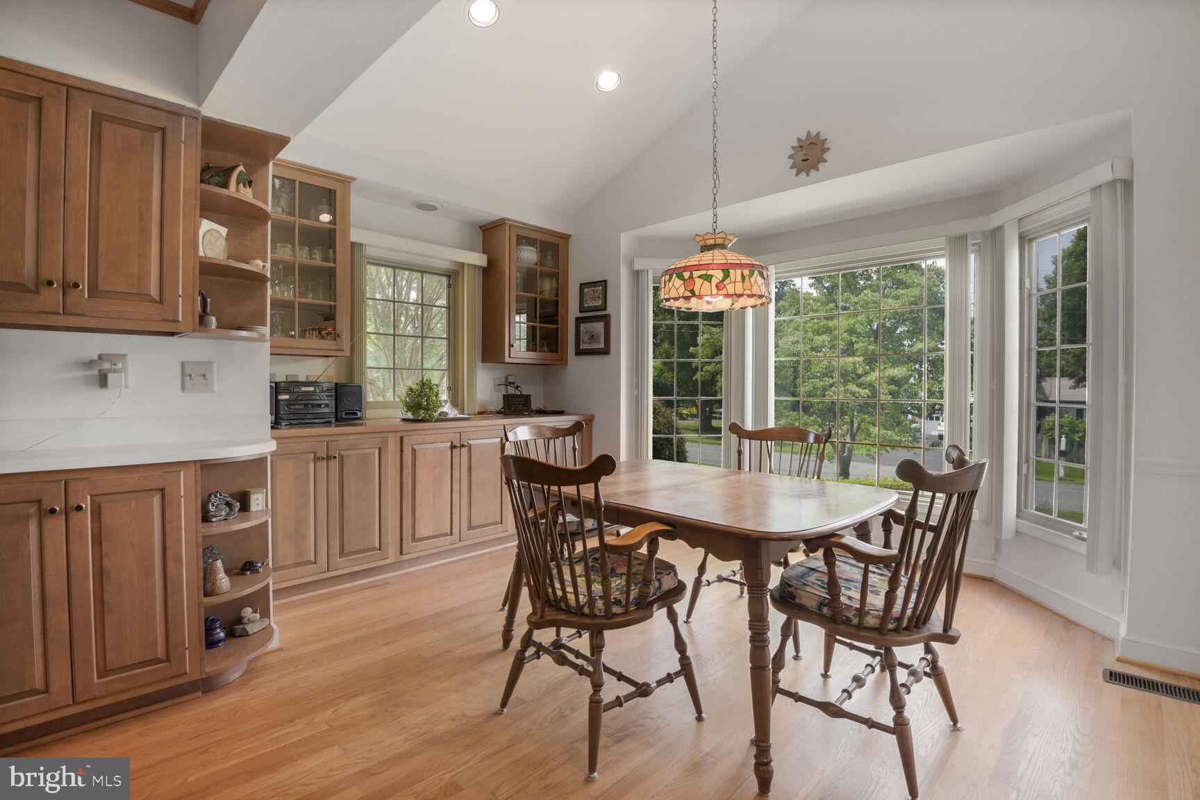 MCAULEY PARK - Residential