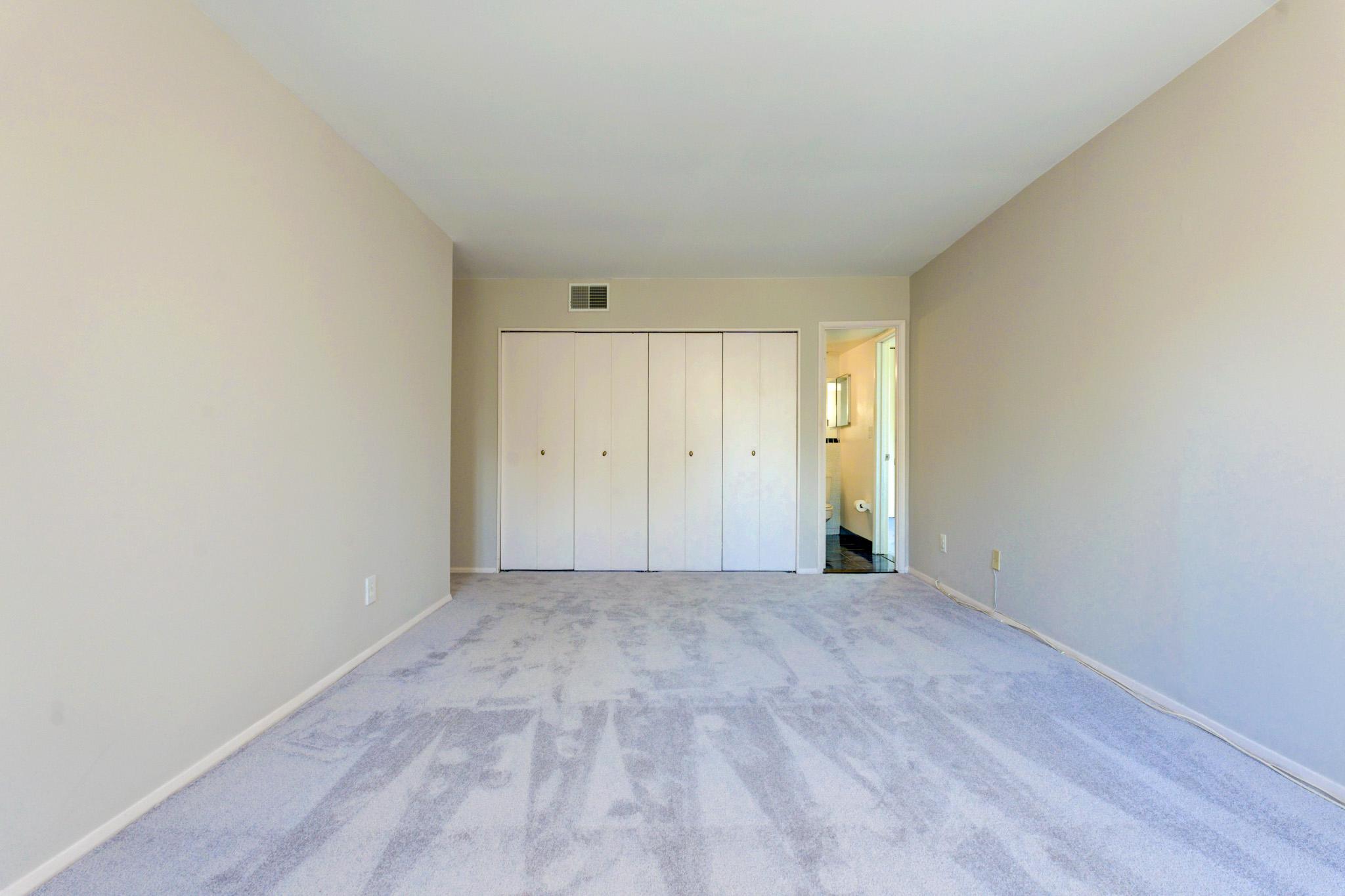 SPRING LAKE GARDEN CONDOMINIUM - Residential