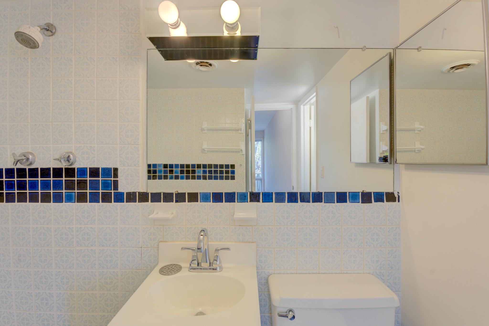 SPRING LAKE GARDEN CONDOMINIUM - Residential