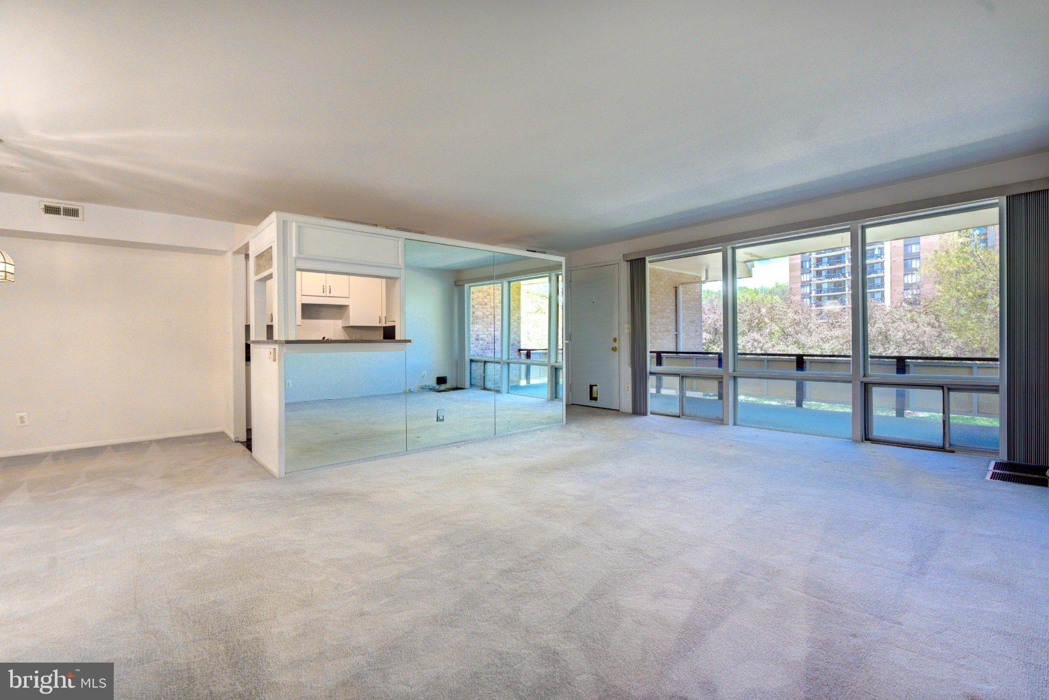 SPRING LAKE GARDEN CONDOMINIUM - Residential