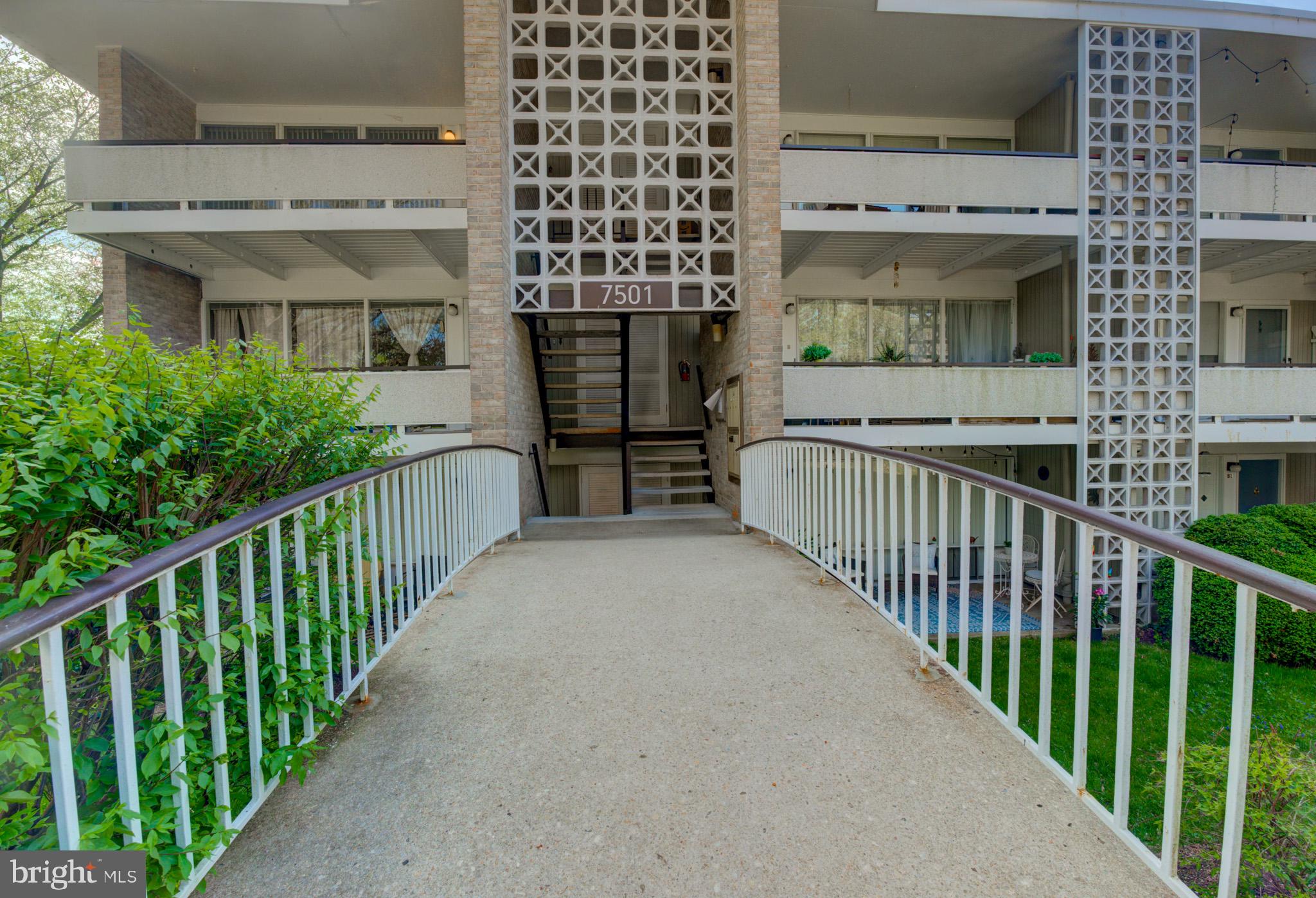 SPRING LAKE GARDEN CONDOMINIUM - Residential