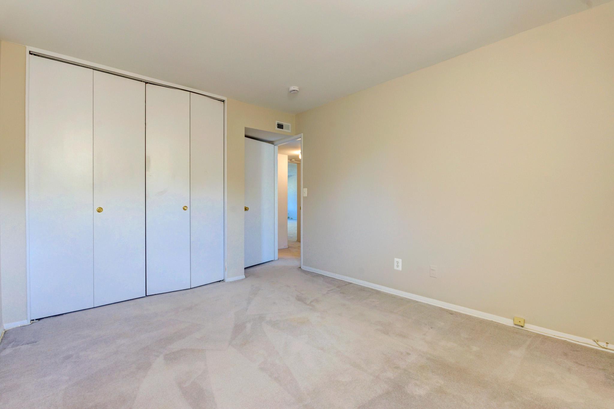 SPRING LAKE GARDEN CONDOMINIUM - Residential