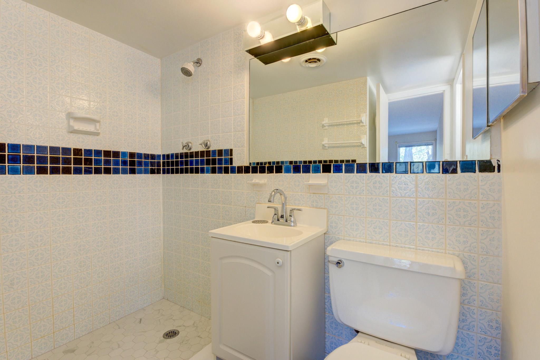 SPRING LAKE GARDEN CONDOMINIUM - Residential