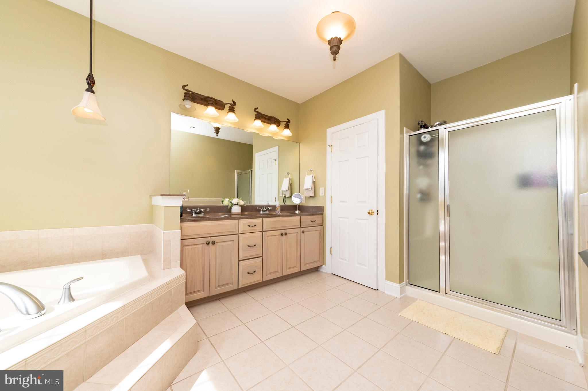 HOLLINGSWORTH - Residential