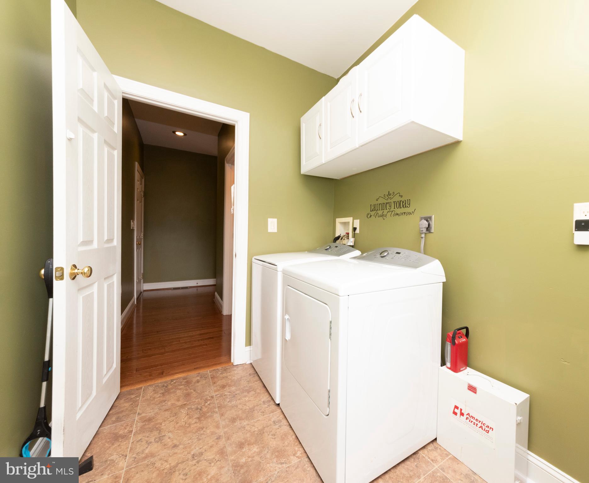 HOLLINGSWORTH - Residential